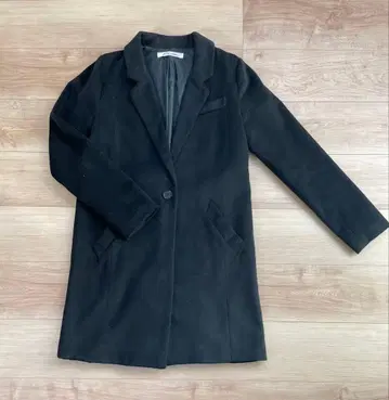 고베 래터스 블랙 코트