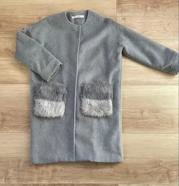 그레이 코트 퍼 포켓