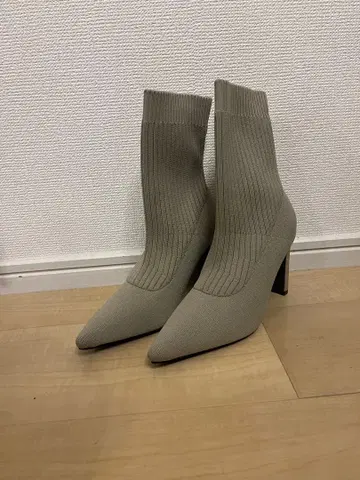 GYDA 니트 삭스 부츠 베이지