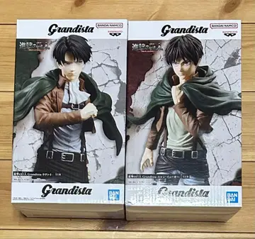 진격의 거인 엘렌 리바이 피규어 2체 세트