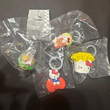 헬로키티 아메리칸 디자인 메지루시 액세서리 세미 컴프