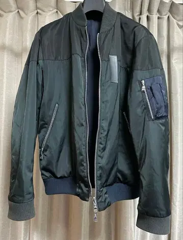 loveless 리버서블 패치워크 MA-1