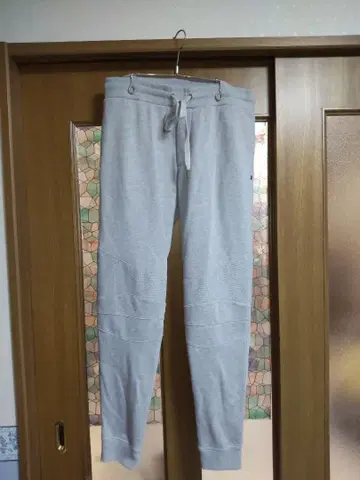 우노피우노우과레토레 릴랙스 3 맨투맨 조거 팬츠