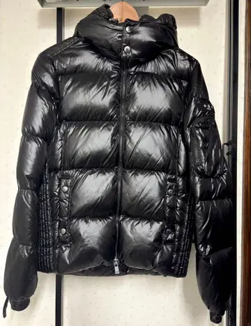 TATRAS 블랙 다운 자켓