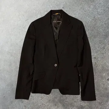 테일러드 자켓 블랙 골드 플레이트 모드 코디