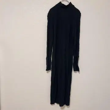 뒷면 레이스업 롱 원피스 [ Free size ] 블랙 긴팔