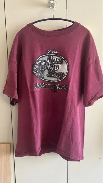 Bass Pro Shops 티셔츠 버건디