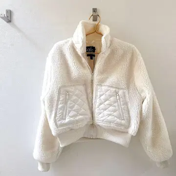 alo 아로우 쉘파 엣지 보머 플리스 새상품급