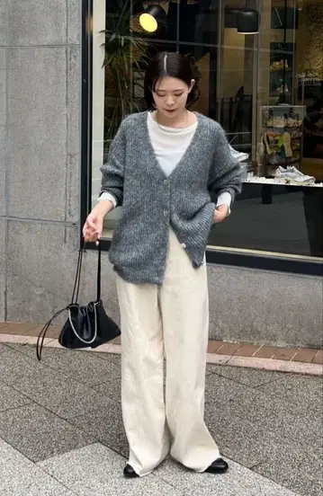 1착. 절개 패턴 와이드 데님