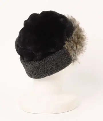 퍼 보아 토크 모자 블랙