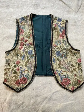 꽃무늬 자수 네이비 슬리브리스 베스트 구제 의류