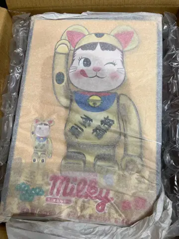 메디콤토이 베어브릭 마네키네코 페코짱 금 도금 100% & 400