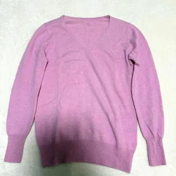 미사용급 maggy 캐시미어 100% 핑크 V넥 스웨터 M