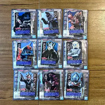 제일복권 울트라맨 시리즈 괴수 초대전 E상 ACLLECT 9종