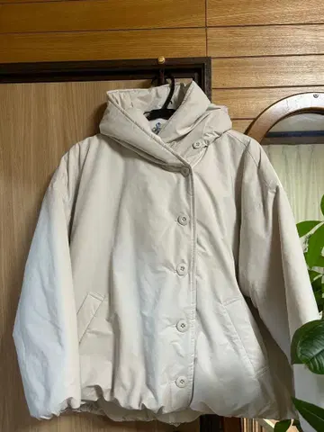 ista-ire 다운 자켓