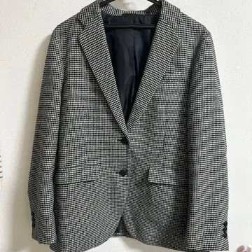 유니클로 자켓 화이트 블랙 하운드투스 체크 패턴