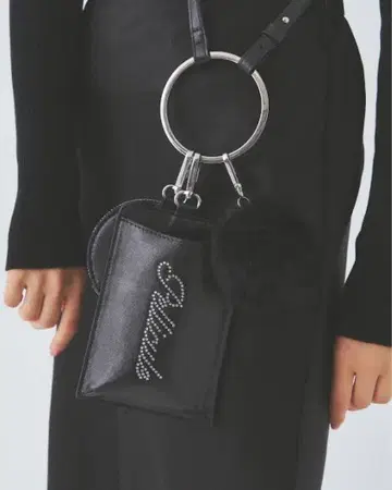 PELLICULE 페리큐르 glow mulch shoulder