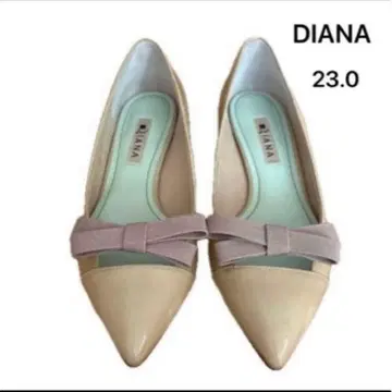 새상품급 DIANA 베이지 리본 포함 펌프스 에나멜
