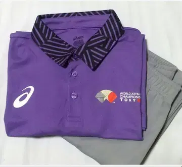 아식스 보라색 피케 셔츠 그레이 팬츠