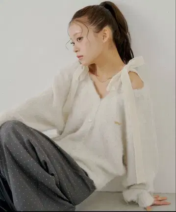 CHICO 벨로아 리본 루즈 니트 가디건