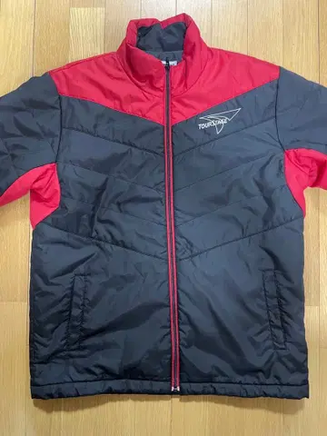 TOURSTAGE 방한 패딩 자켓 L 사이즈 빨간색 x 블랙