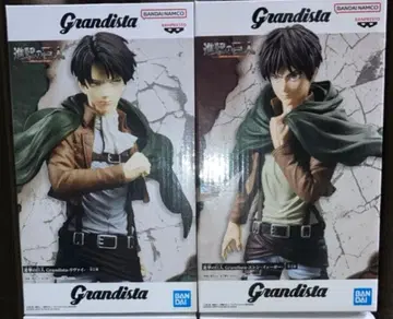 진격의 거인 엘렌 리바이 피규어 2체 세트