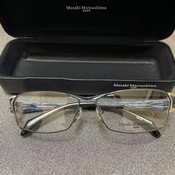 마사키 마츠시마 안경