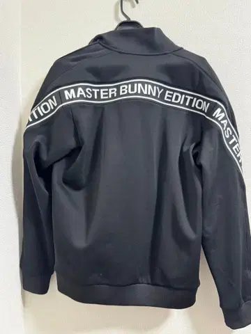 MASTER BUNNY EDITION 블랙 저지