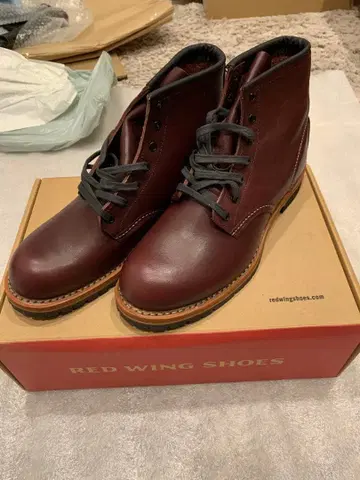 RED WING 9011 블랙 체리 미사용품?
