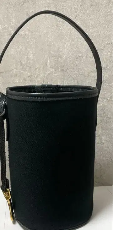 브레이디 에스크 블랙