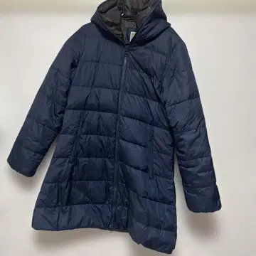 BEAMS HEART 네이비 다운 자켓