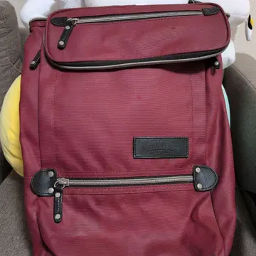 버건디 나일론 백팩