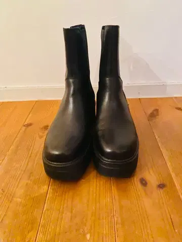 블랙 사이드 고어 부츠 통굽