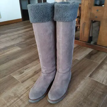 그레이지 스웨이드 퍼 포함 롱 부츠