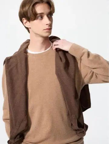 UNIQLO 캐시미어 크루넥 스웨터
