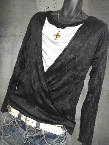 새상품 y2k 00s 헤이세이 티셔츠 가디건 세트 그런지 갸루 V계