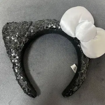 유니버셜 USJ 헬로키티 블랙 스판 코 카츄샤