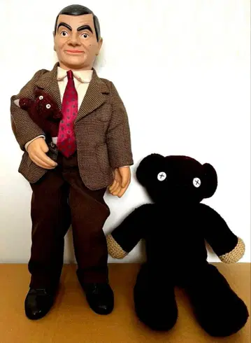 미스터 빈 피규어와 테디 봉제 인형 세트