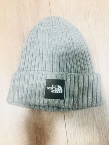 THE NORTH FACE 그레이 니트 모자