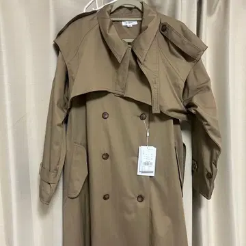 AMERI 베이지 트렌치코트