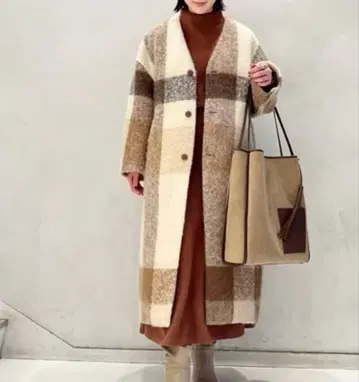 미요시 아야카 Mila Owen 체크 무늬 롱 코트