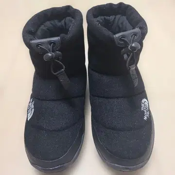 THE NORTH FACE 블랙 눕시 부츠 여성용 23cm