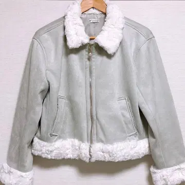 민트 엑시즈팜 랜덤 퍼 스웨이드 코트 자켓