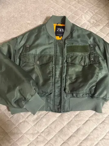 ZARA 올리브 그린 MA-1 자켓