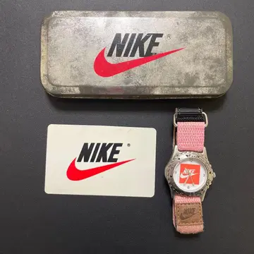 NIKE 빈티지 핑크 손목시계