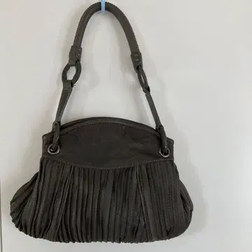 다크 그레이 프린지 숄더백