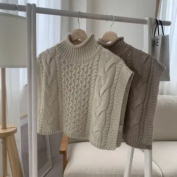 blate 니트 베스트