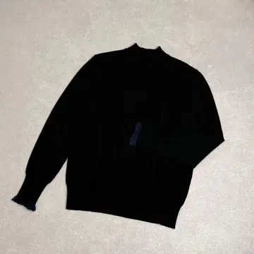 machatt 레이스 커프 하이넥 니트 블랙 x 네이비 FREE