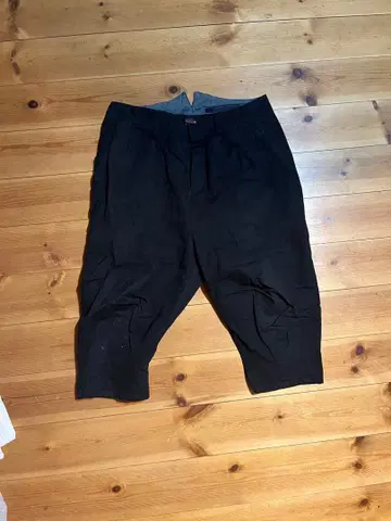 더 비리디안 크롭 팬츠