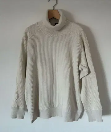 아본타지 서멀 터틀넥 L 화이트